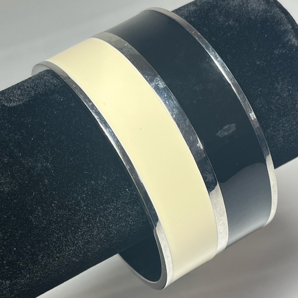 Vince Camuto Black and Cream Cuff Bracelet - Picture 3 of 6